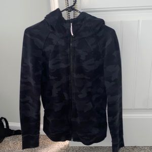 LULULEMON BLACK CAMO SCUBA!!